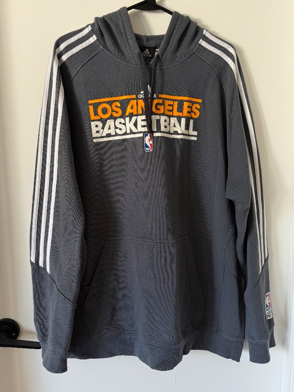 Adidas NBA Los Angeles Basketball Gray Hoodie Men’s XL